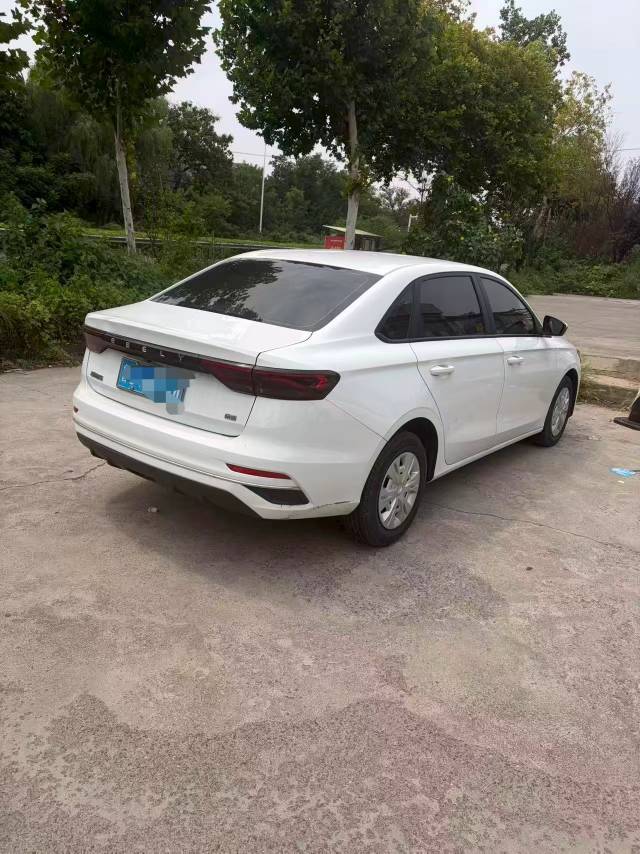 GEELY Emgrand 2024 imagem de carro #3