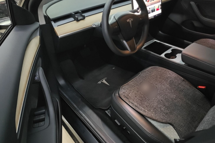 Tesla Model 3 2023 #16 Tesla Model 3 2023 car image #16
