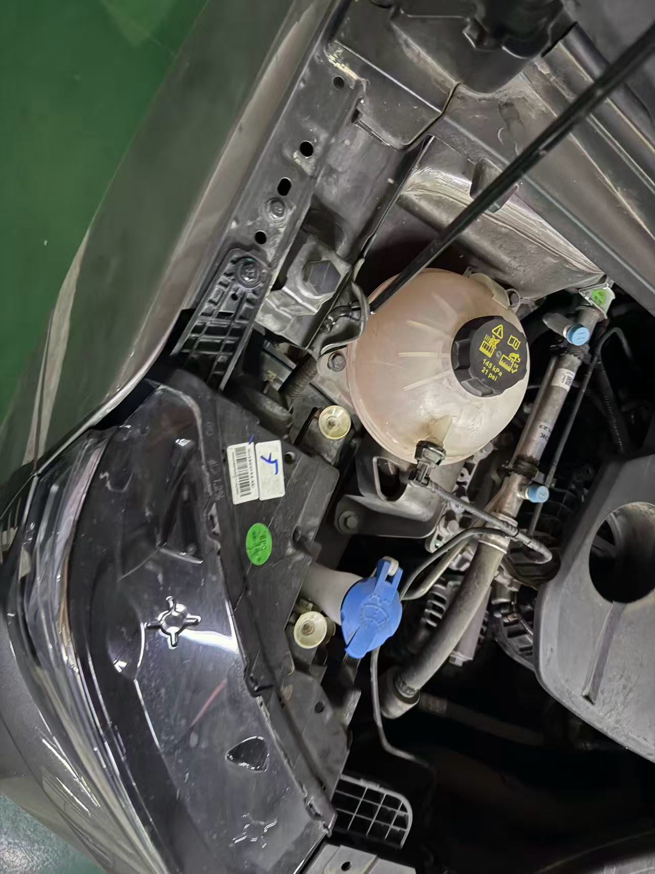 GEELY Coolray 2023 immagine di auto #2