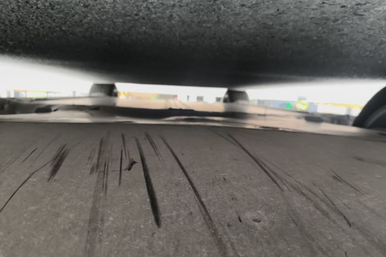 Tesla Model Y 2021 car image #28