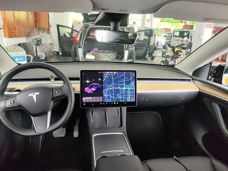 Tesla Model Y 2021 #7 Tesla Model Y 2021 car image #7