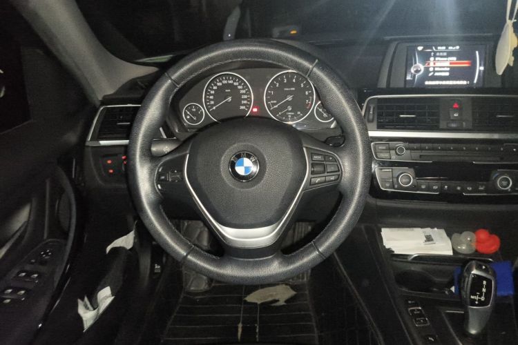 BMW 3 Series 2017 #20 BMW 3 Series 2017 car image #20