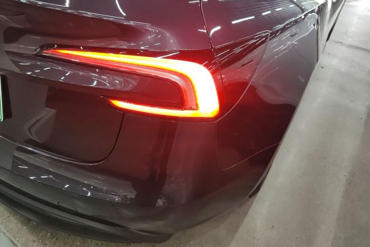 Tesla Model 3 2024 #8 Tesla Model 3 2024 car image #8