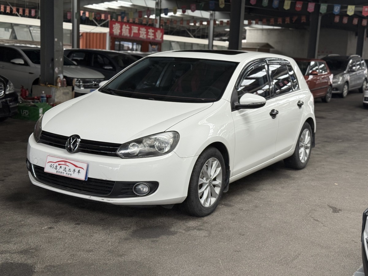 Volkswagen Golf 2014 Volkswagen Golf 2014 car image