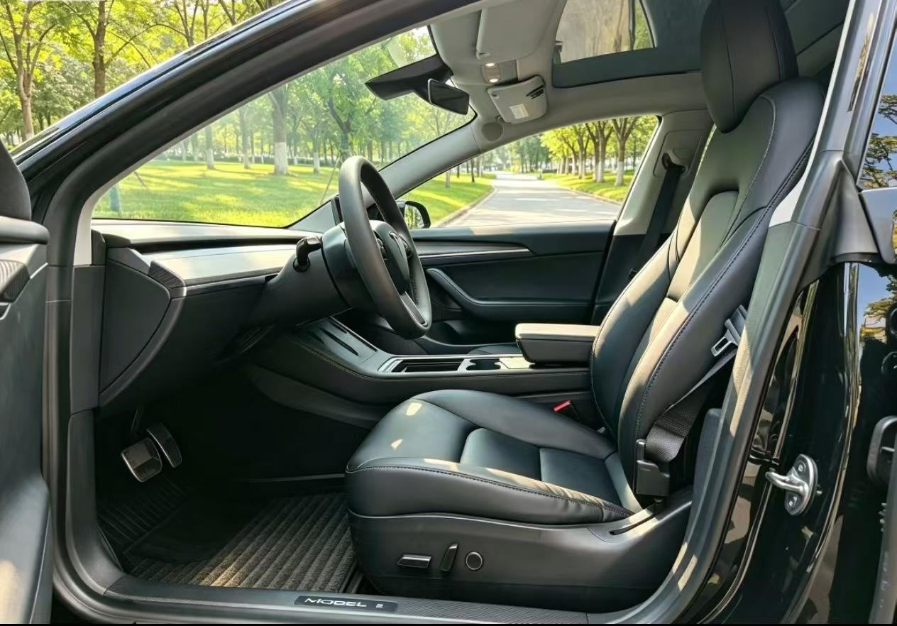 Tesla Model 3 2022 car image #5