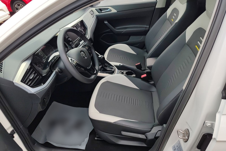 Volkswagen Polo 2020 car image #15