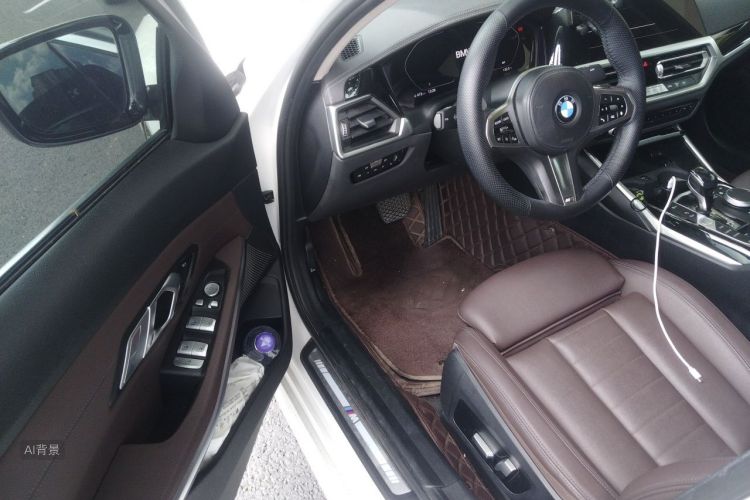 BMW 3 Series 2021 car image #18