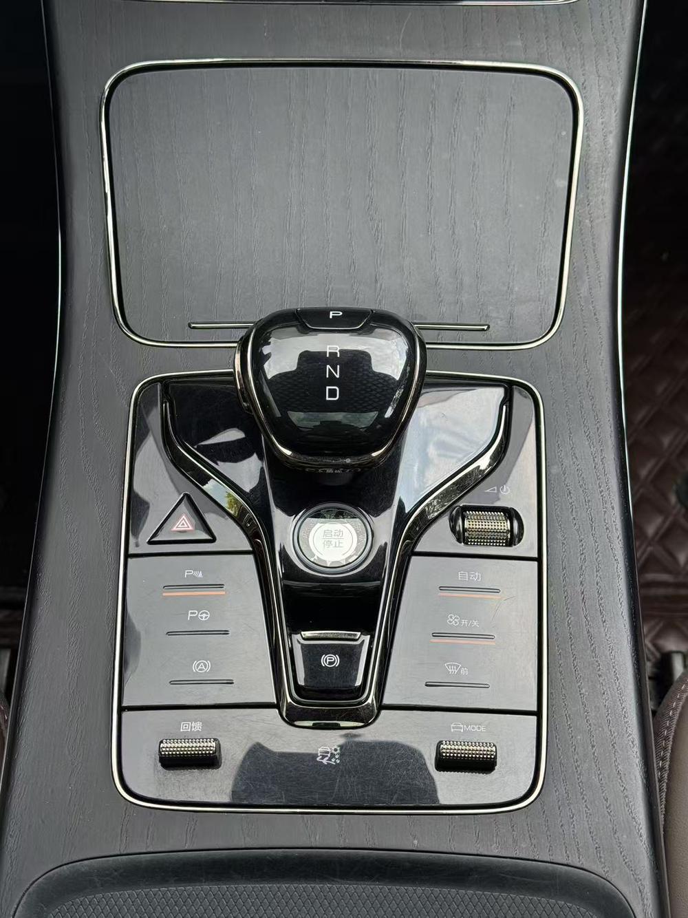 BYD Han 2023 car image #10