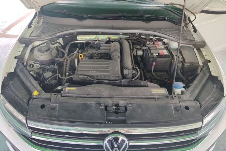 Volkswagen Bora 2024 car image #20