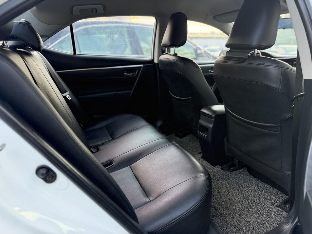 Toyota Corolla 2017 car image #16