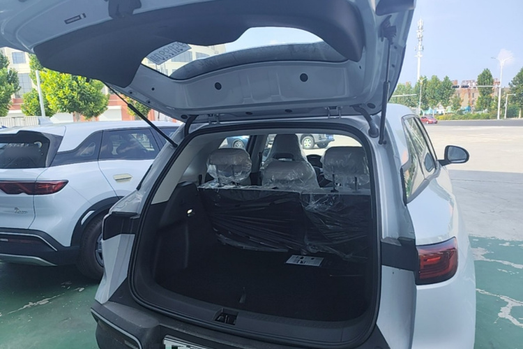 BYD YuanUP 2026 car image #19