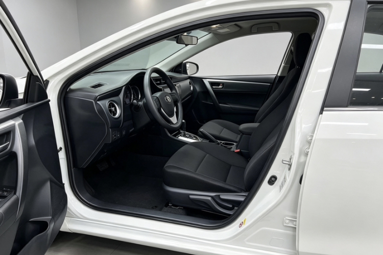 Toyota Corolla 2019 #9 Toyota Corolla 2019 car image #9