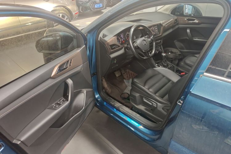 Volkswagen Tharu 2019 car image #16