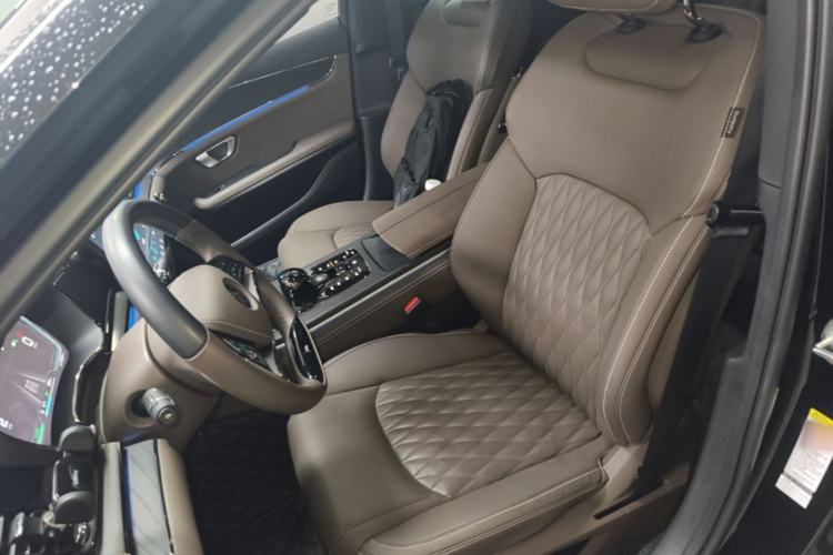 BYD Han 2021 car image #15