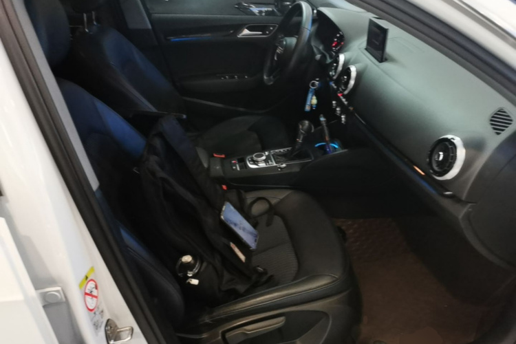 Audi A3 2021 immagine di auto #24