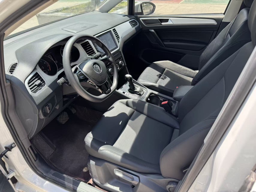 Volkswagen Golf Sportsvan 2019 #4 Volkswagen Golf Sportsvan 2019 car image #4