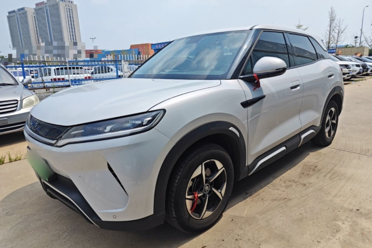 BYD YuanUP 2024 #2 BYD YuanUP 2024 car image #2