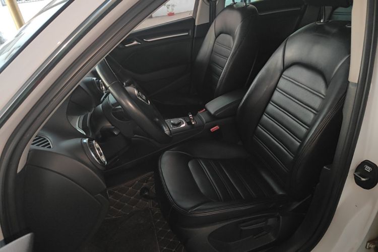 Audi A3 2015 car image #19
