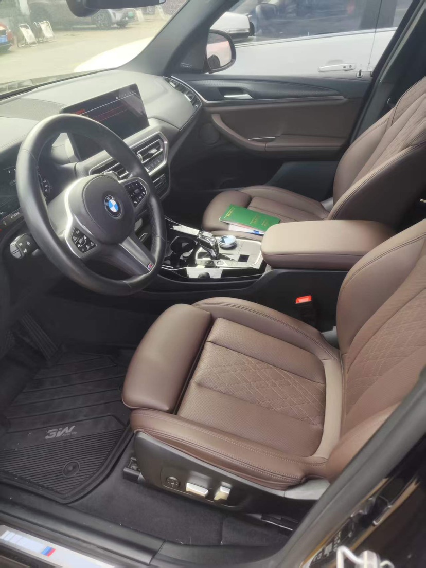 BMW X3 2022 car image #2