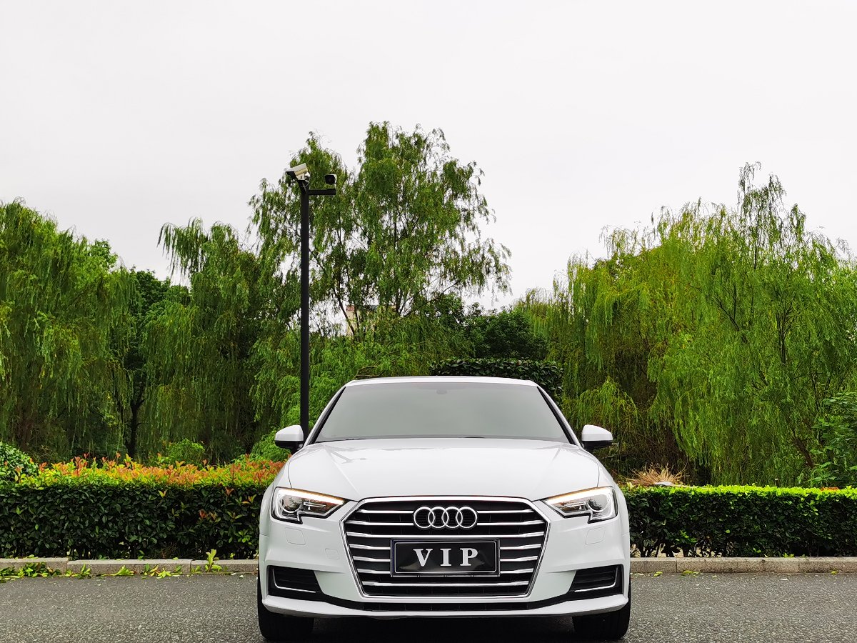 Audi A3 2019 car image #2