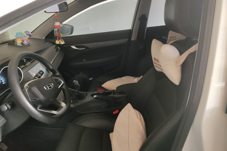 GEELY Emgrand 2021 #15 GEELY Emgrand 2021 car image #15