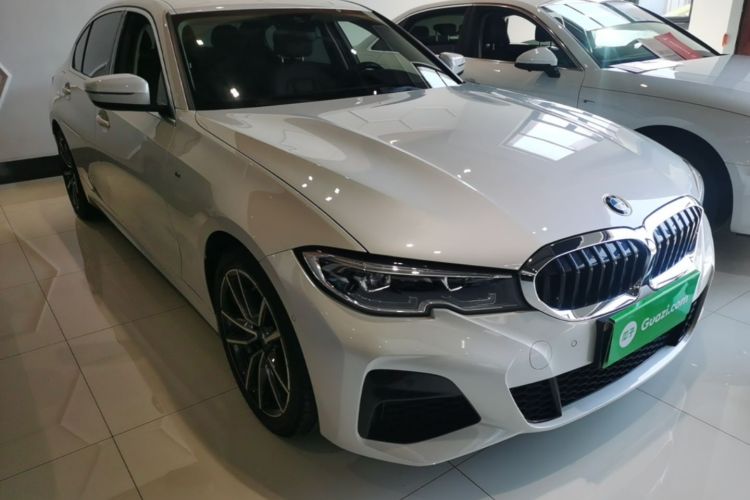 BMW 3 Series 2020 car image #4