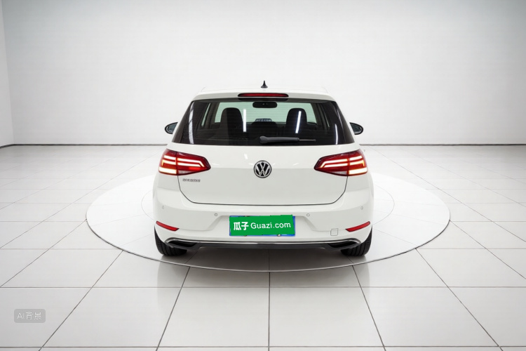 Volkswagen Golf 2018 car image #6