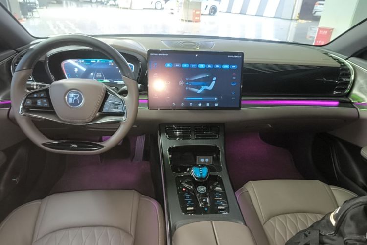 BYD Han 2021 car image #11
