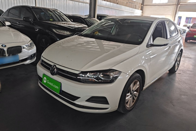 Volkswagen Polo 2023 car image #2