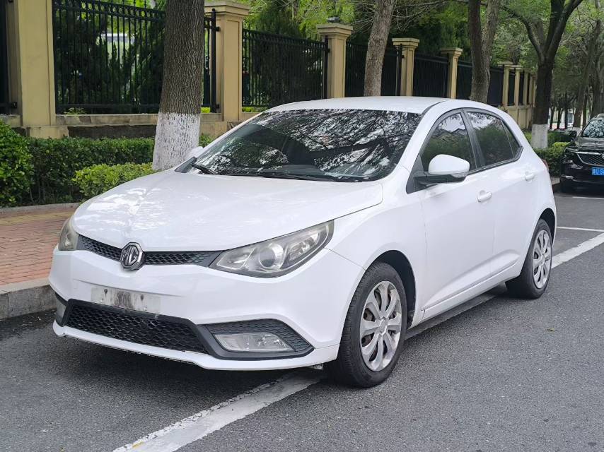 MG 5 2014 MG 5 2014 car image
