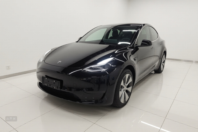 Tesla Model Y 2022 car image #2