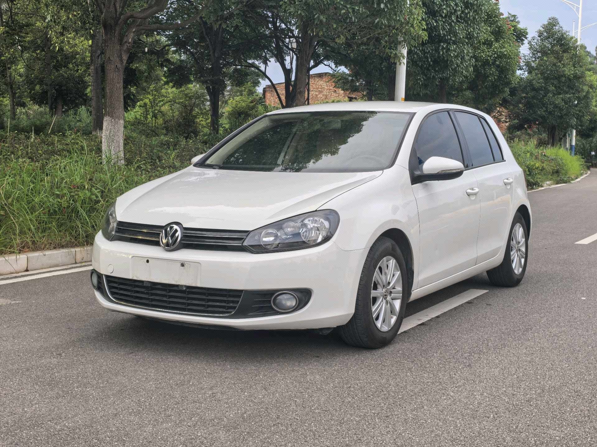 Volkswagen Golf 2013 car image 