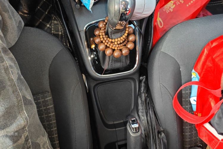 Volkswagen Polo 2018 car image #16