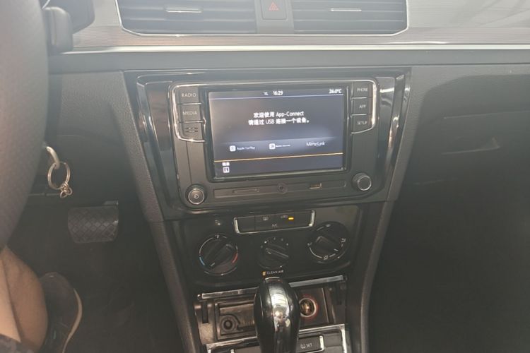 2022 immagine di auto #13