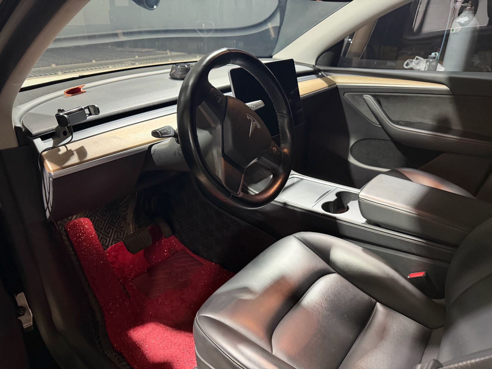 Tesla Model Y 2021 imagen de coche #4
