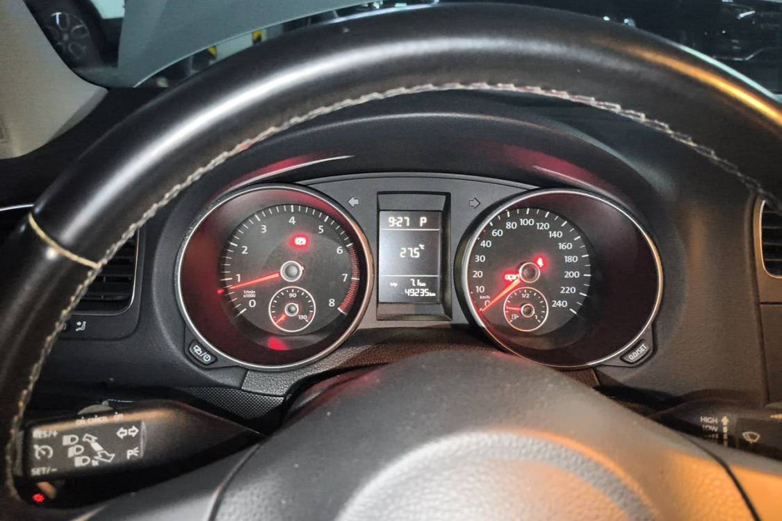 Volkswagen Golf 2013 car image #26