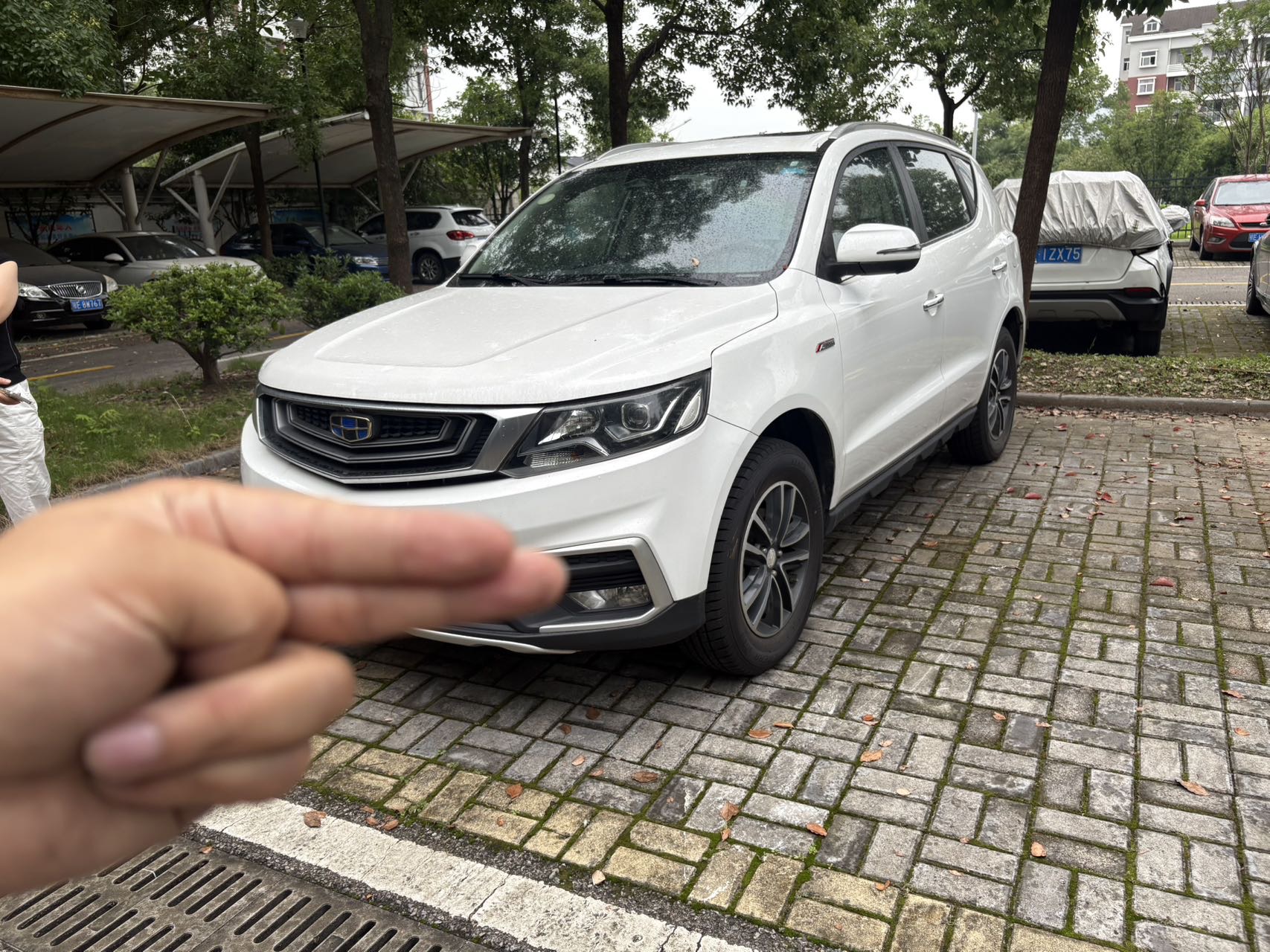 GEELY Vision X6 2018 car image 