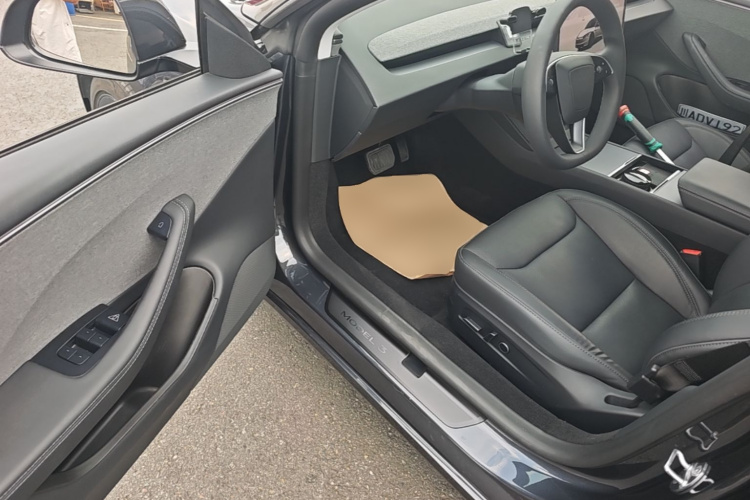 Tesla Model 3 2025 #16 Tesla Model 3 2025 car image #16