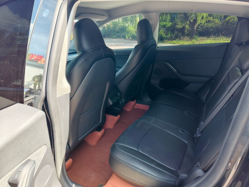 Tesla Model Y 2023 #7 Tesla Model Y 2023 car image #7