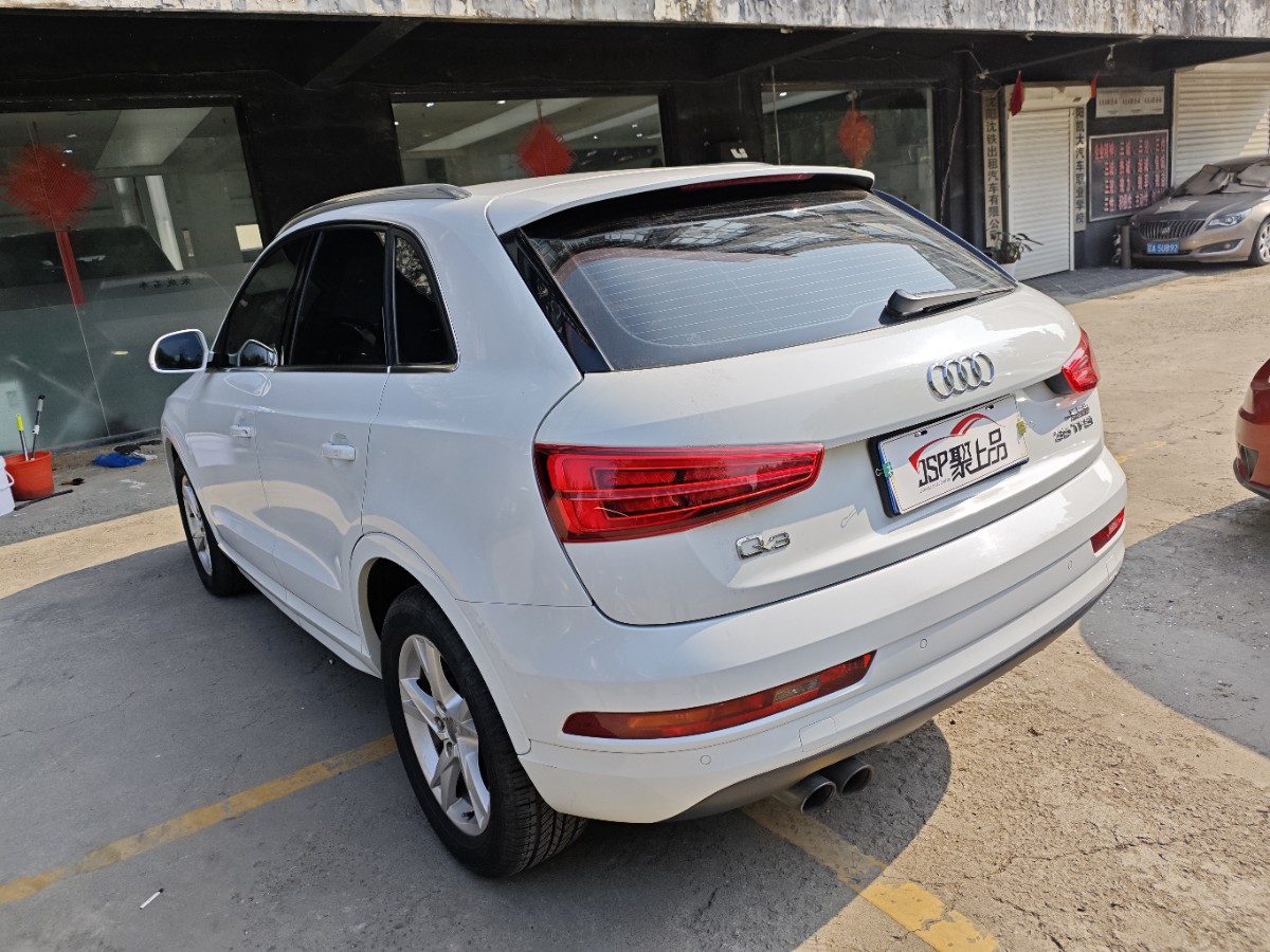 Audi Q3 2017 imagem de carro #8