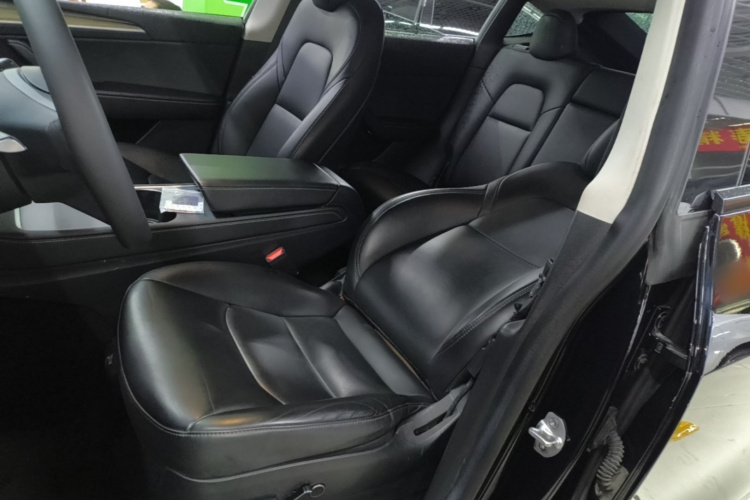 Tesla Model Y 2023 #15 Tesla Model Y 2023 car image #15
