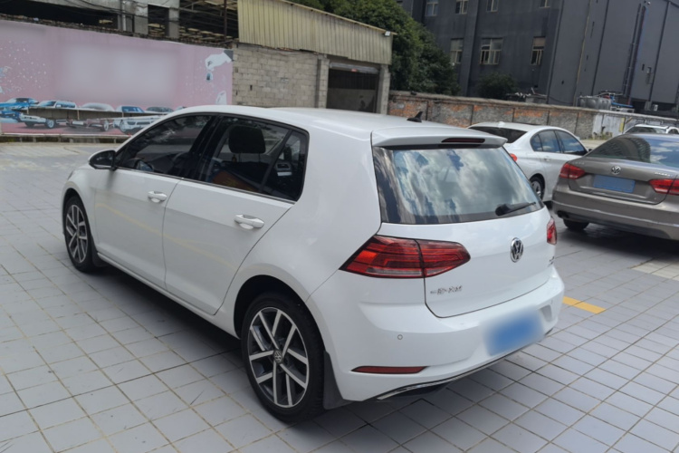 Volkswagen Golf 2020 #5 Volkswagen Golf 2020 car image #5