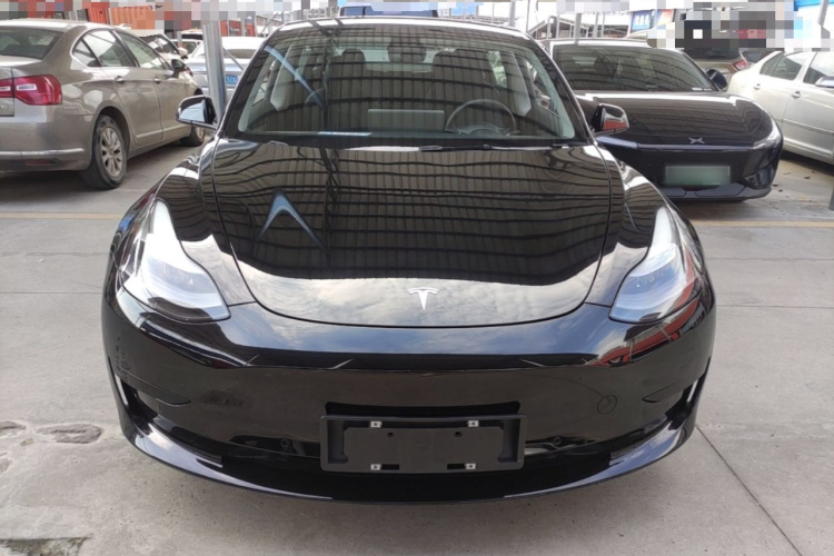 Tesla Model 3 2023 car image #3