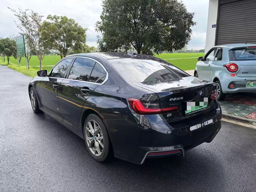 BMW i3 2023 car image #4