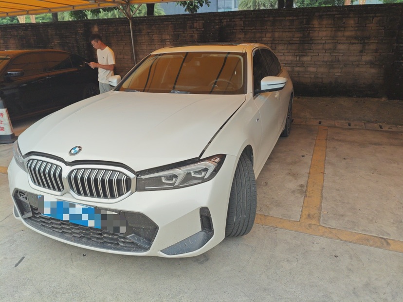 BMW 3 Series 2023 BMW 3 Series 2023 immagine di auto