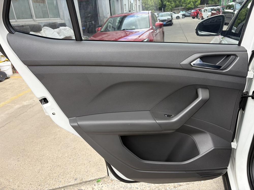 Volkswagen T-Cross 2021 #6 Volkswagen T-Cross 2021 car image #6