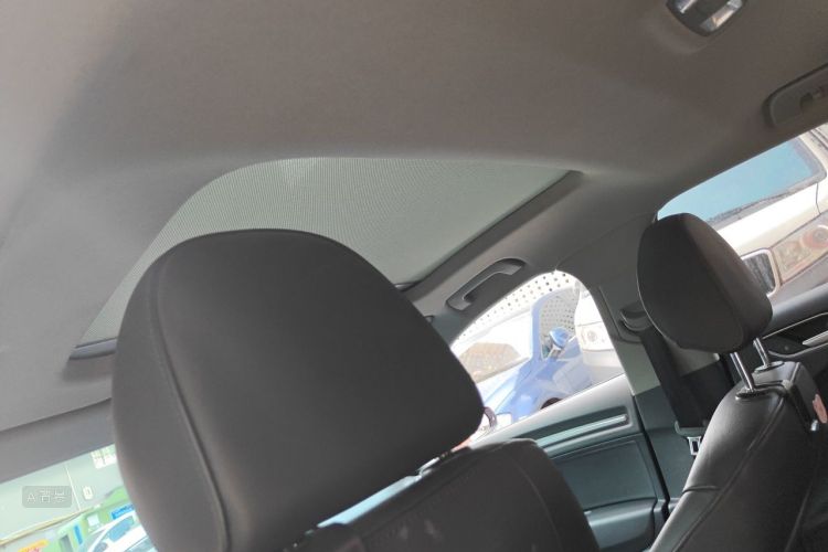 Audi A3 2018 car image #20