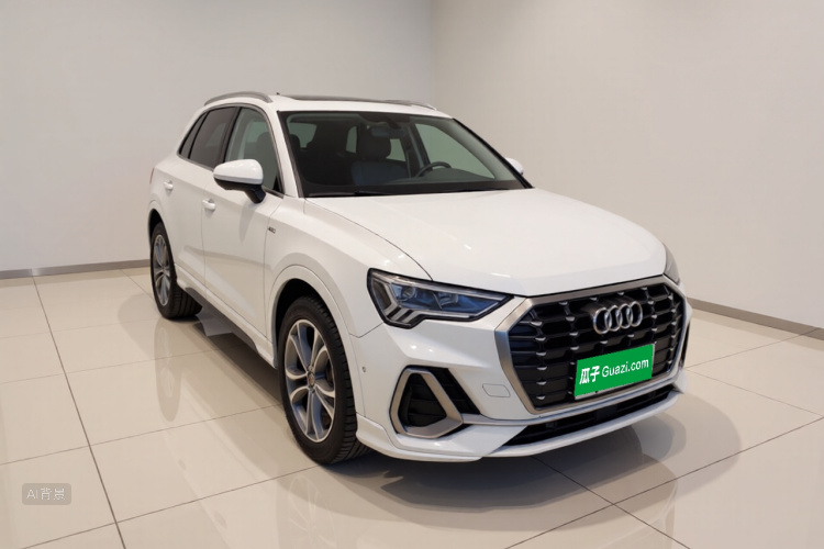 Audi Q3 2021 car image #4