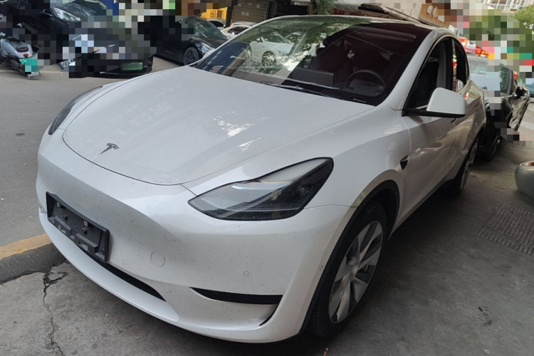 Tesla Model Y 2022 #2 Tesla Model Y 2022 car image #2