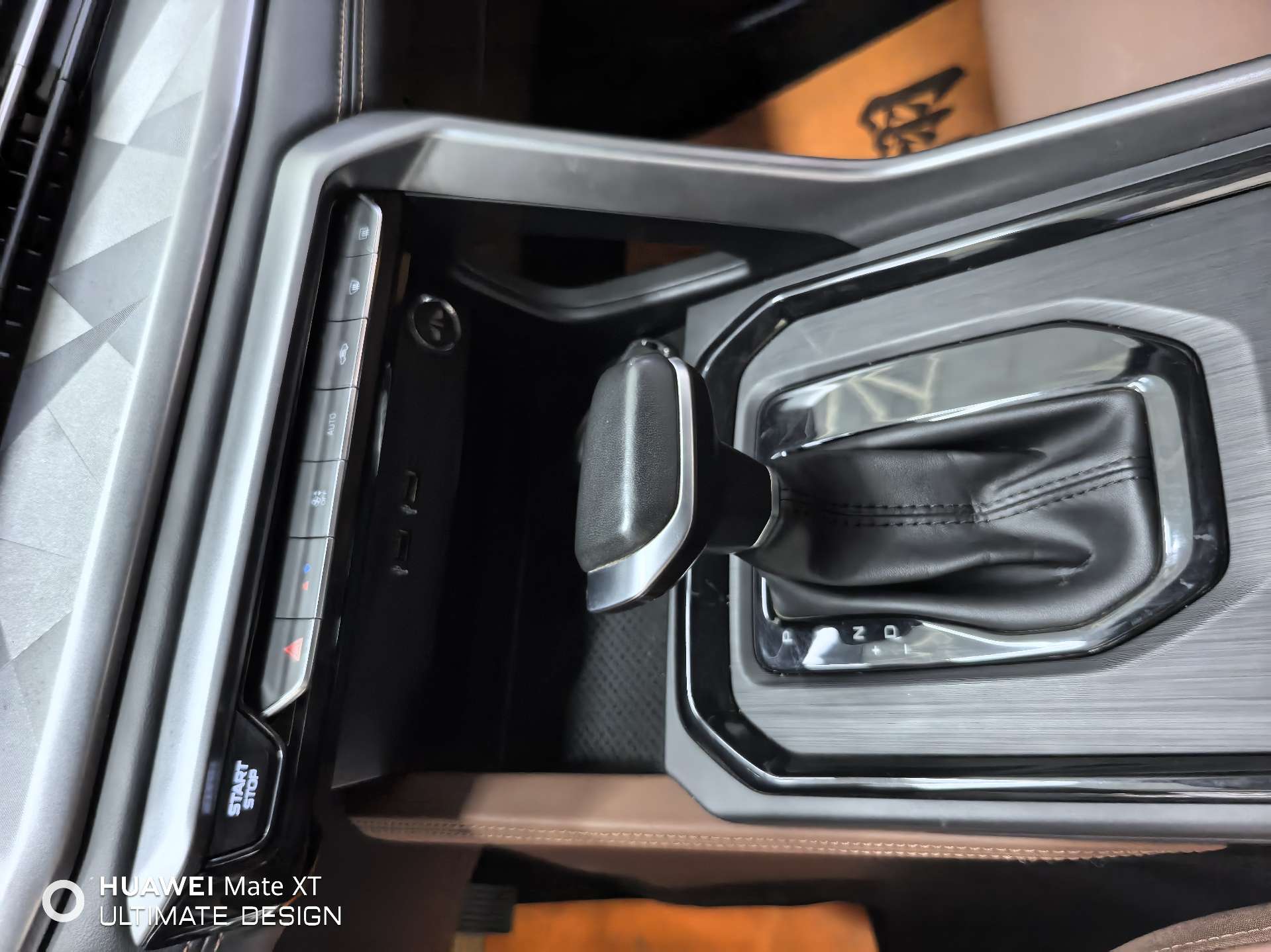 GEELY Vision X6 2023 imagem de carro #14